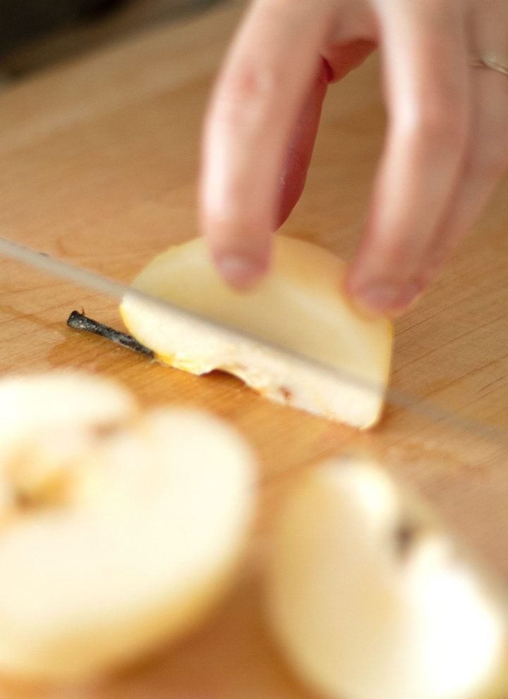 <strong>④</strong> cut the corner off of each quartered piece