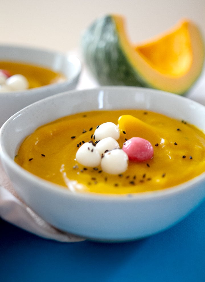 korean pumpkin porridge with sweet rice balls